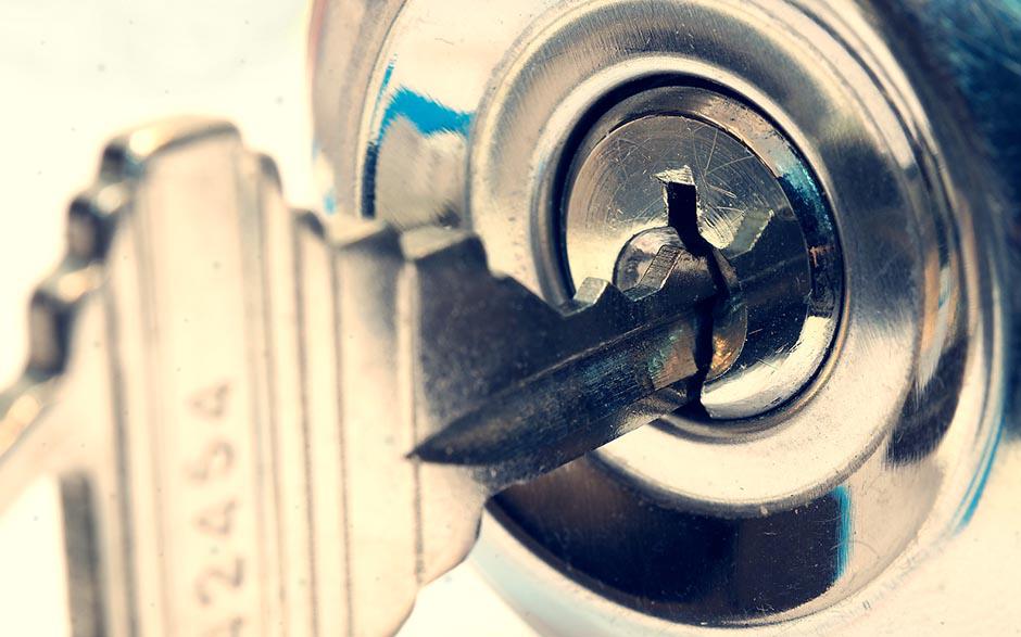 changer cylindre verrou Bouc-Bel-Air